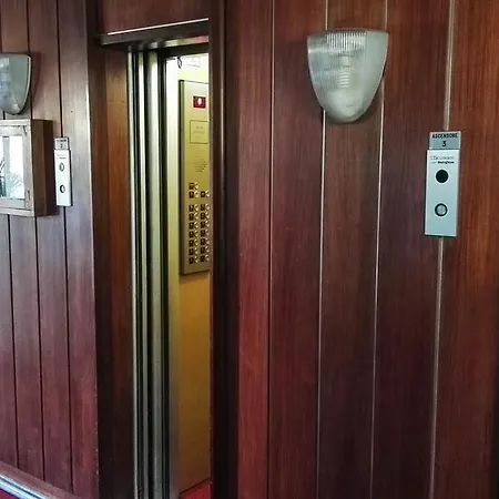 Grattacielo דירה